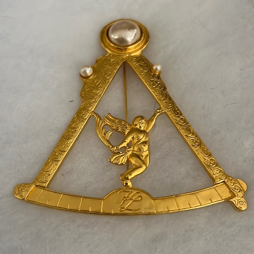 Karl Lagerfeld Vintage Angel Cherub Scale Pearl Logo Novelty Brooch Rare